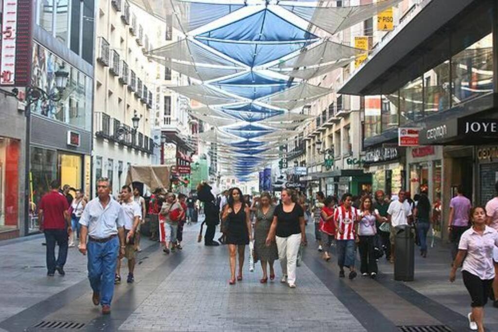 Apartments Plaza Callao Madrid Ngoại thất bức ảnh