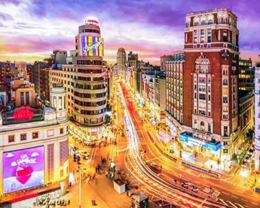 Apartments Plaza Callao Madrid Ngoại thất bức ảnh
