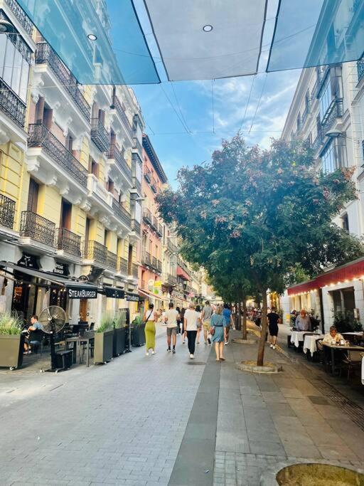 Apartments Plaza Callao Madrid Ngoại thất bức ảnh